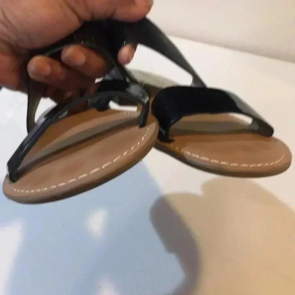 Sam & Libby Black Slip On Sandals with Faux Patent Leather Strap-Size 7.5 - Picture 6 of 7